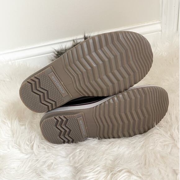 Sorel Joan of Arctic Boots 6.5 - Picture 7 of 9